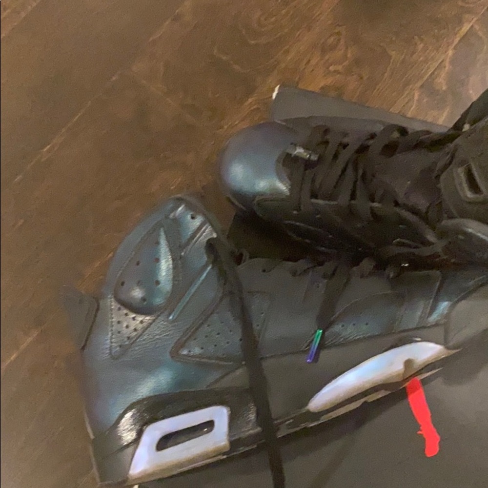 Retro 6 OG - Picture 2 of 11